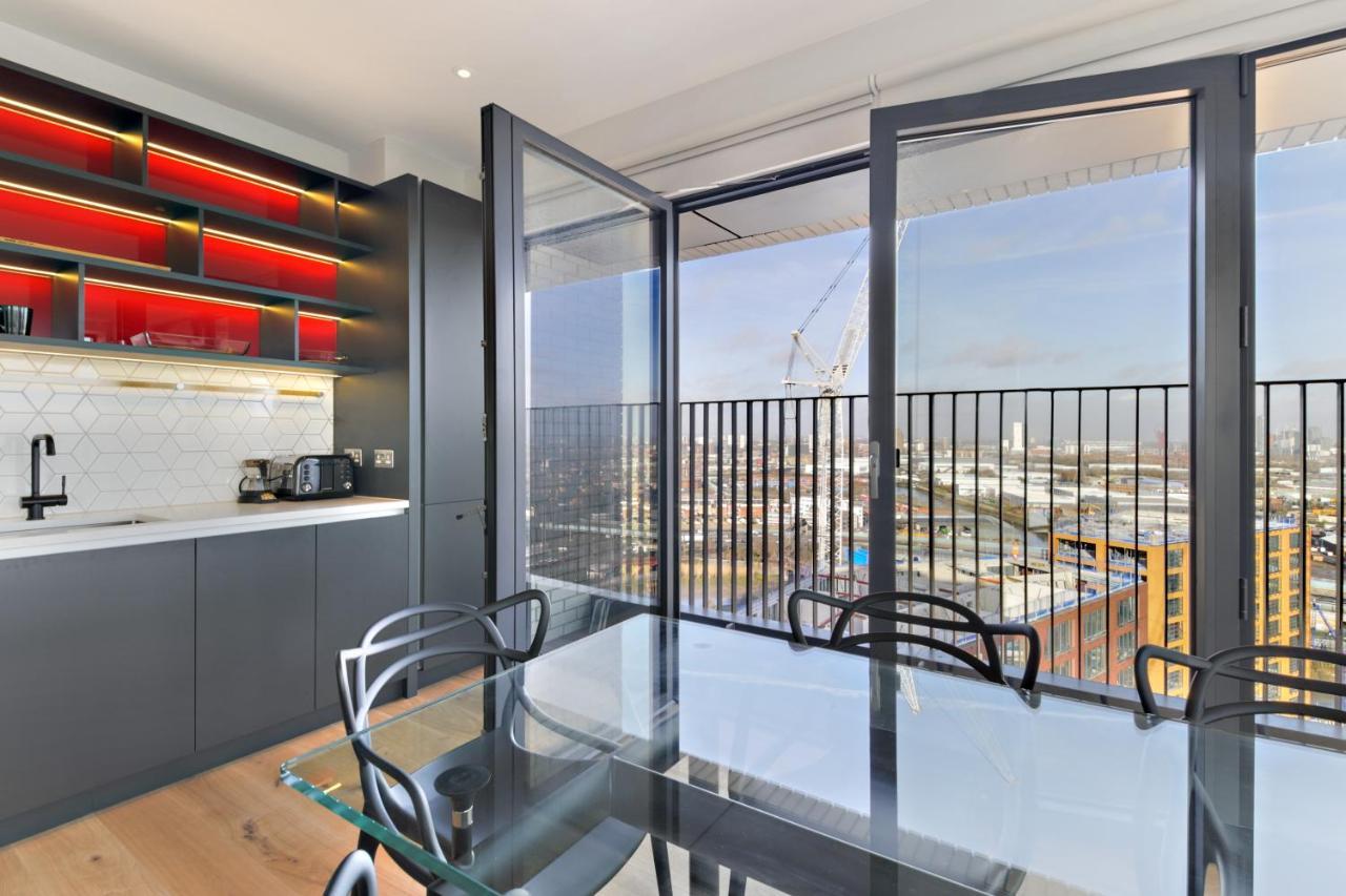Amazing Flat In A New Modern Building Apartment London Exterior photo