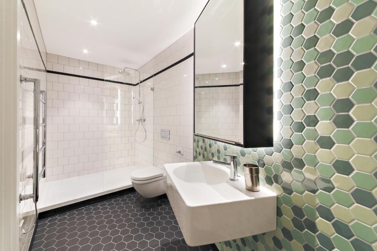 Amazing Flat In A New Modern Building Apartment London Exterior photo